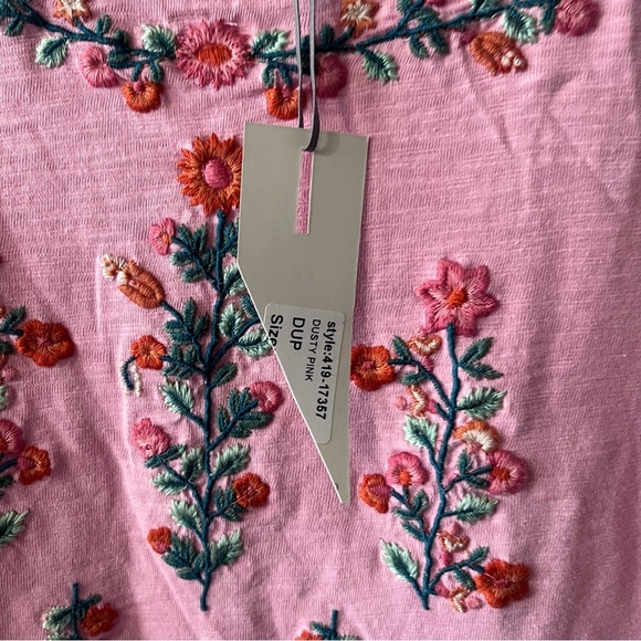 Mododoc Floral Embroidered Pink Shirt - Picture 5 of 9